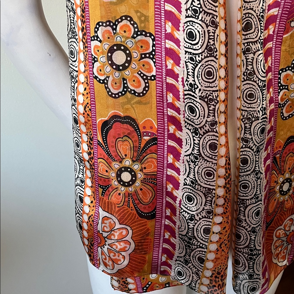 Italca Vibrant Floral Patterned Silk Scarf Made in Italy - Picture 2 of 9